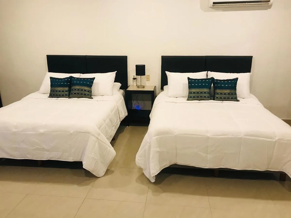 Deluxe Condos 42 Πλάγια Ντελ Κάρμεν Bed and Breakfast